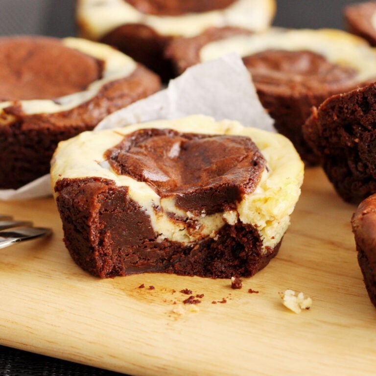 Fudgy Chocolate Chip Cheesecake Brownies Cups