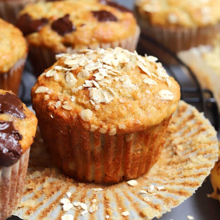 best banana oatmeal muffins