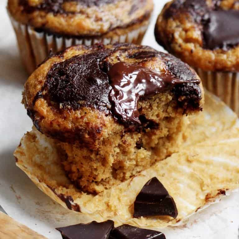 chocolate swirl banana muffins