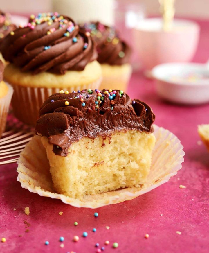 best vanilla cupcakes crumb texture with bite