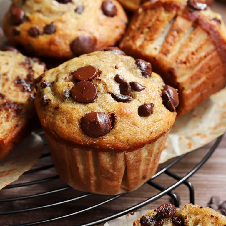 banana chocolate chip muffins
