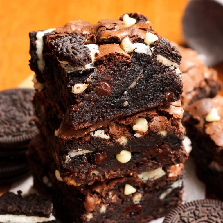 fudgy oreo brownies