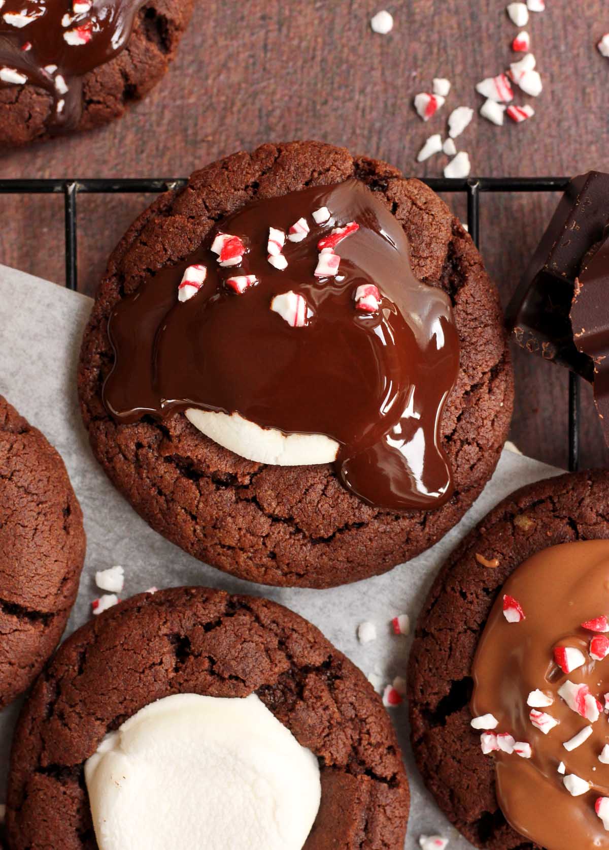 peppermint hot chocolate cookies