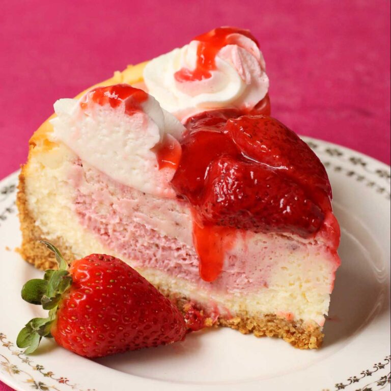 strawberries and cream cheesecake