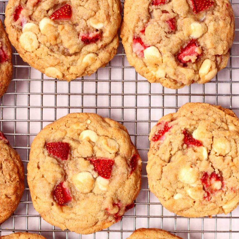 strawberries and cream cookies