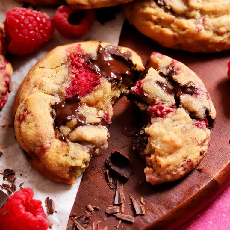 raspberry chocolate chip cookies