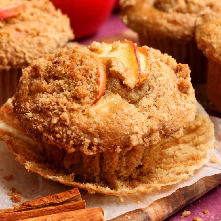 apple cinnamon muffins