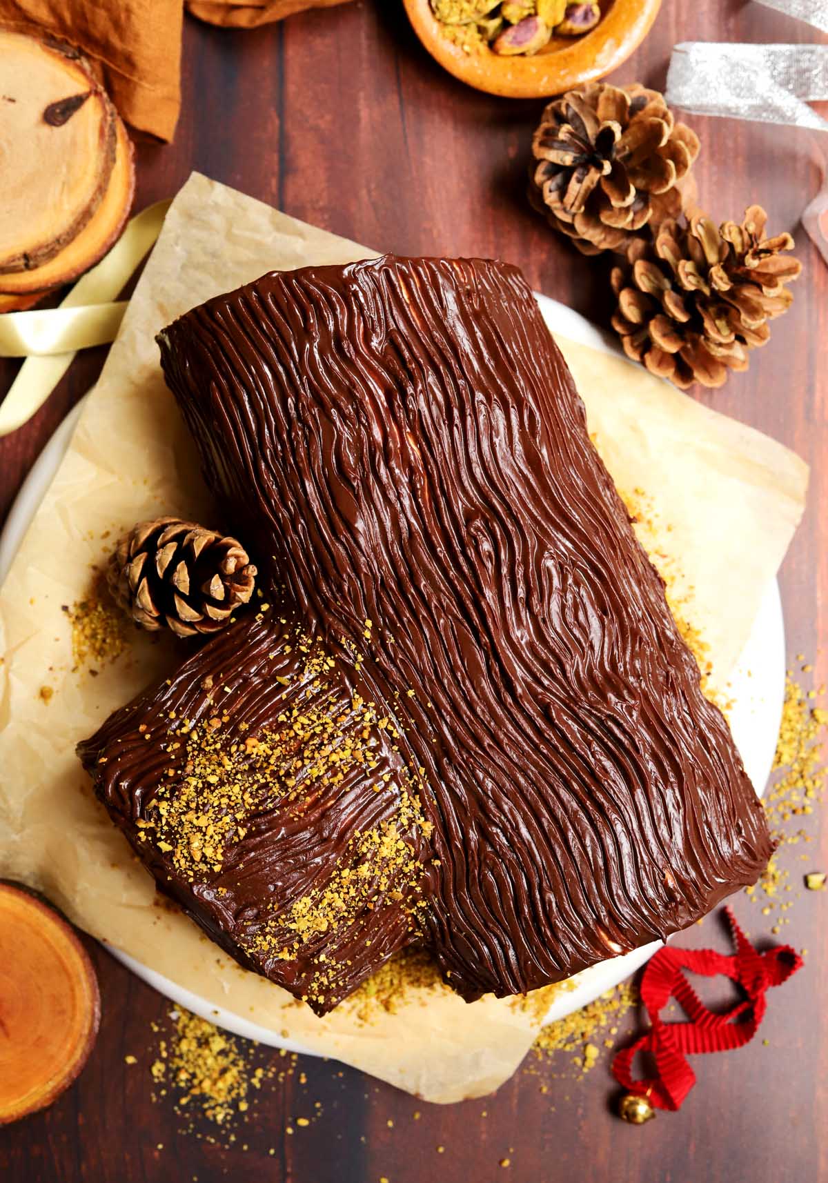 EASY Bûche De Noël Yule Log Cake (with VIDEO) - Scientifically Sweet