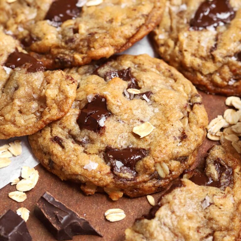 banana oat chocolate chip cookies