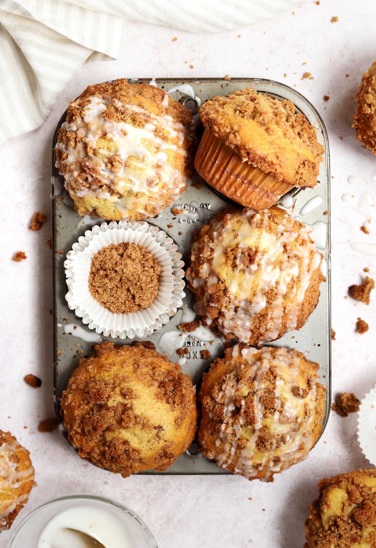 INCREDIBLE Sour Cream Coffee Cake Muffins (with VIDEO) - Scientifically ...