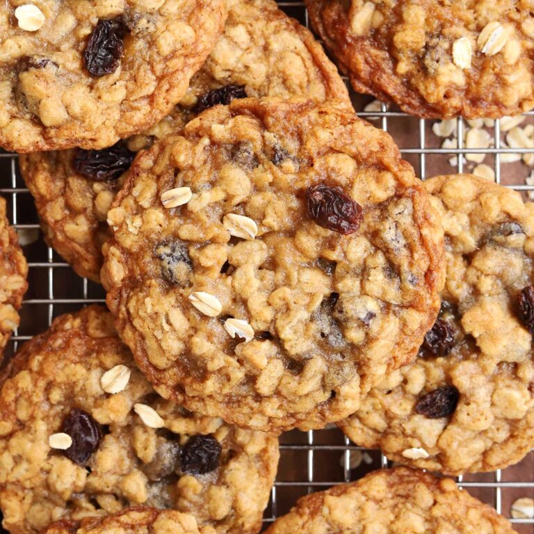 chewy oatmeal raisin cookies