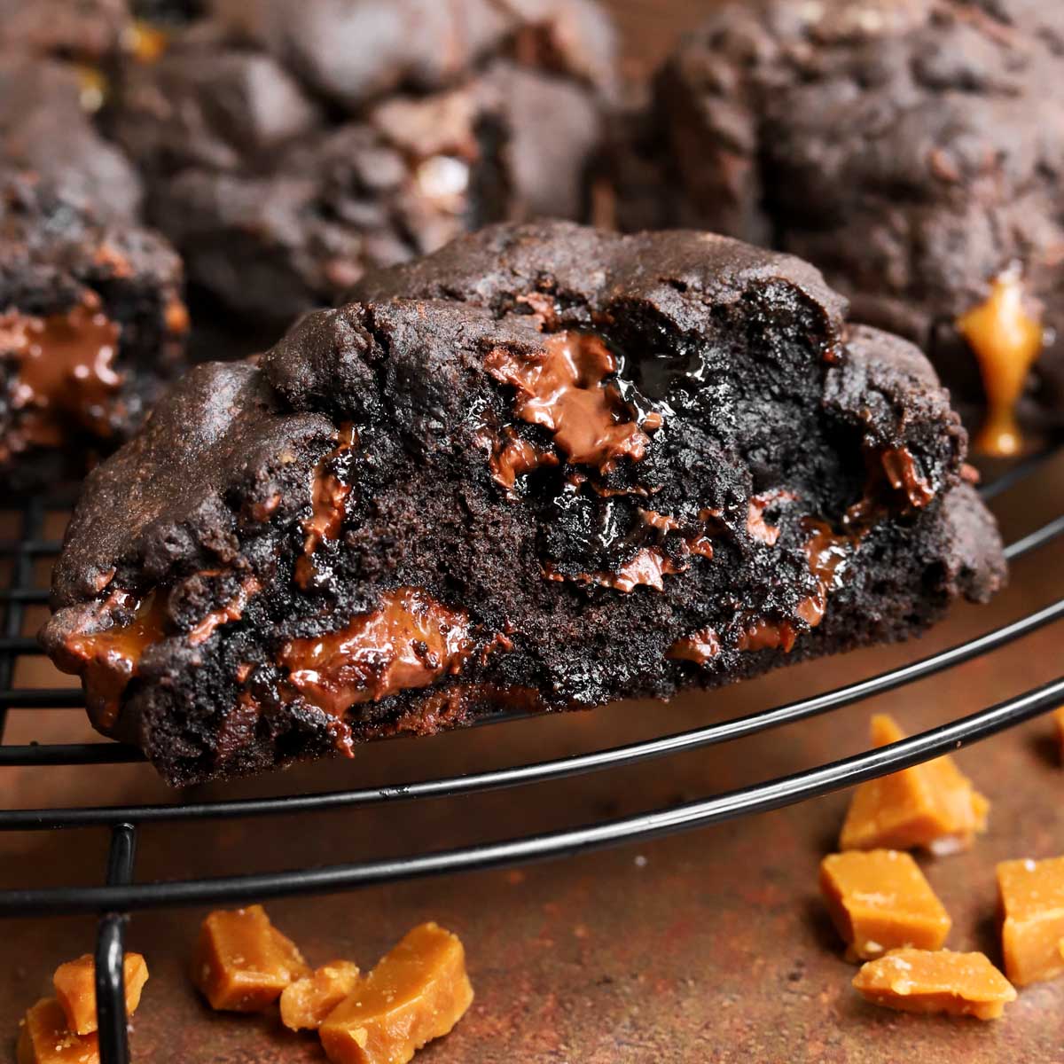 AMAZING Levain Bakery Coffee Toffee Cookies Recipe (+VIDEO
