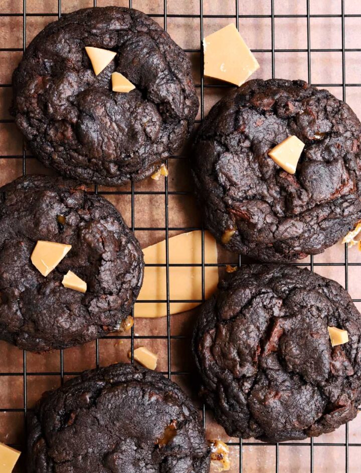 levain bakery coffee toffee cookies cooling on wire rack