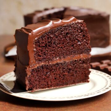 milk chocolate cake with milk chocolate fudge frosting