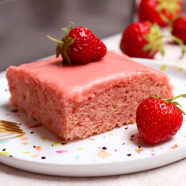 strawberry sheet cake