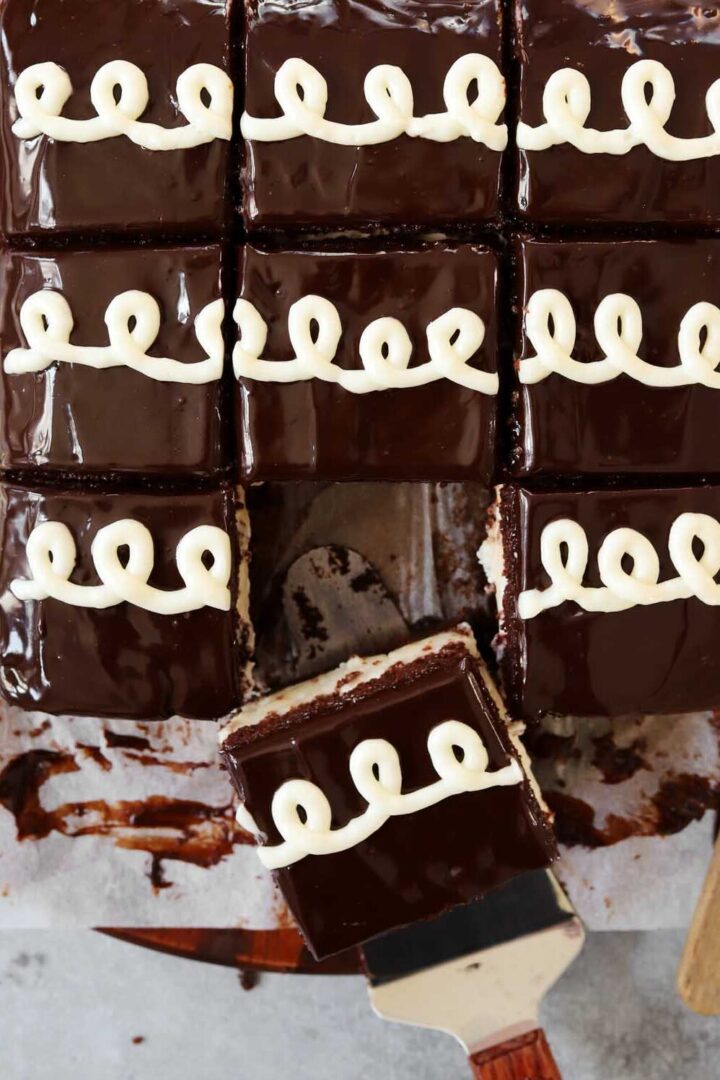 sliced hostess cake on cutting board