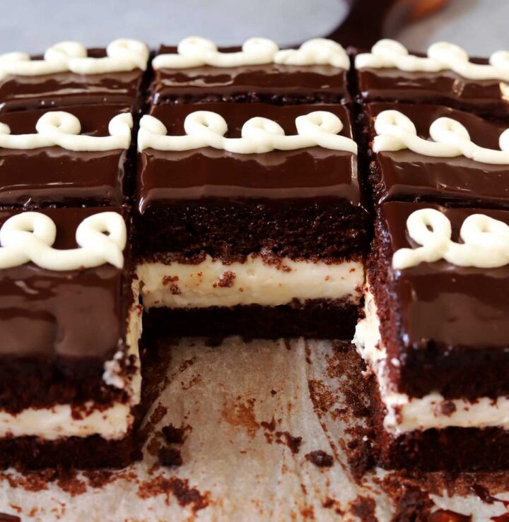 sliced hostess cake on cutting board
