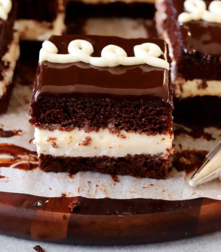 sliced hostess cake on cutting board