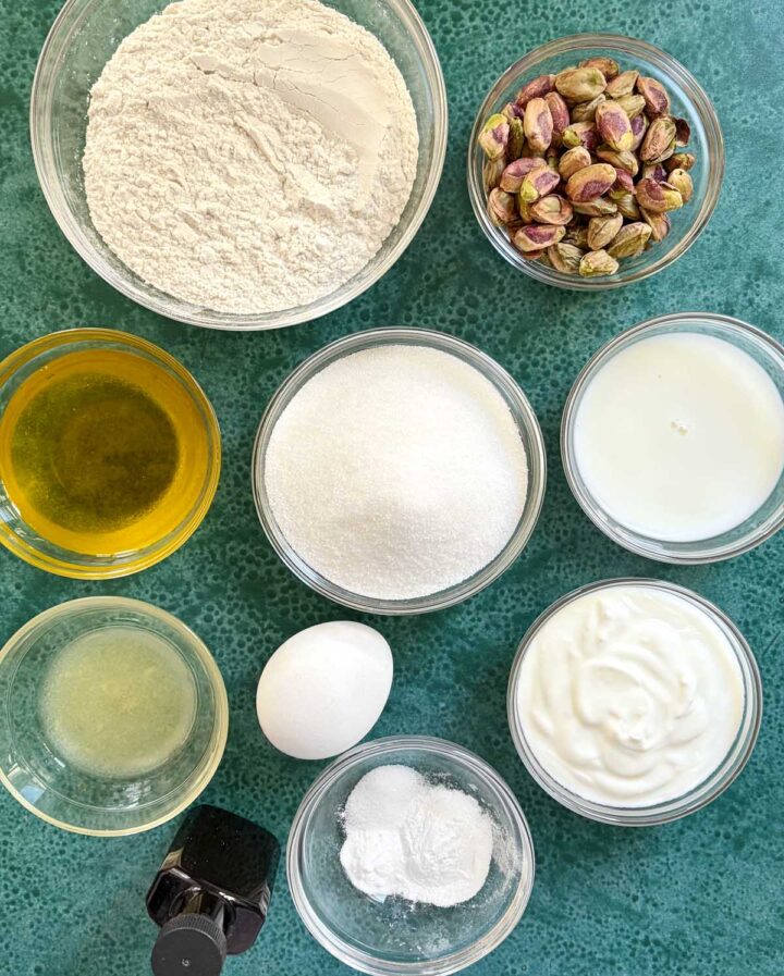 olive oil pistachio cake ingredients