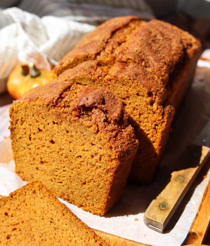 the best pumpkin bread sliced on cutting board