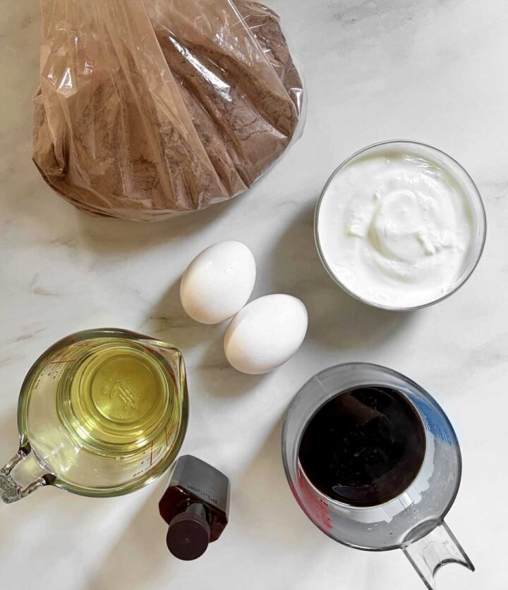 moist chocolate cupcakes ingredients