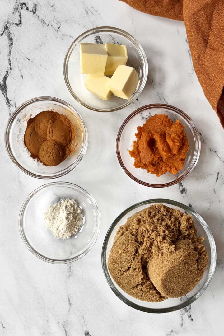 pumpkin cinnamon rolls filling ingredients