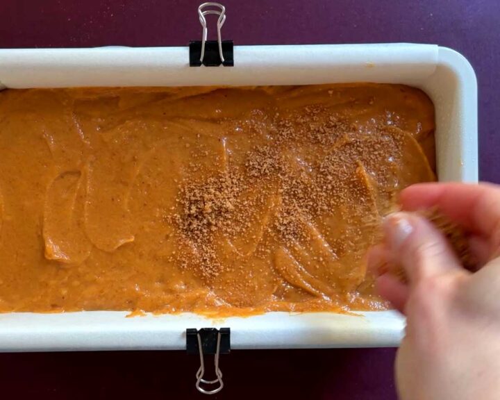 Sprinkle cinnamon sugar over top.